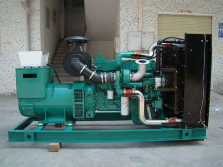 灵丘1100kw康明斯柴油发电机组图片 灵丘1100kw康明斯柴油发电机组图片